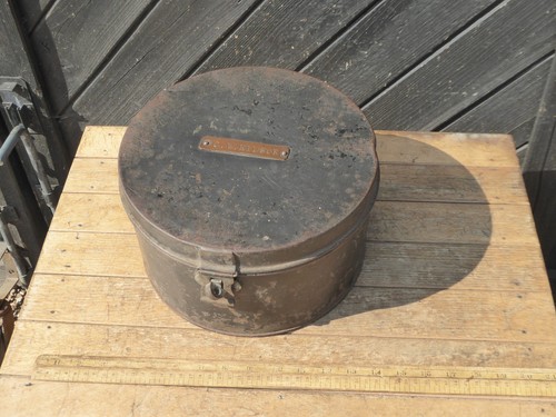 Ww2 era round metal - era,